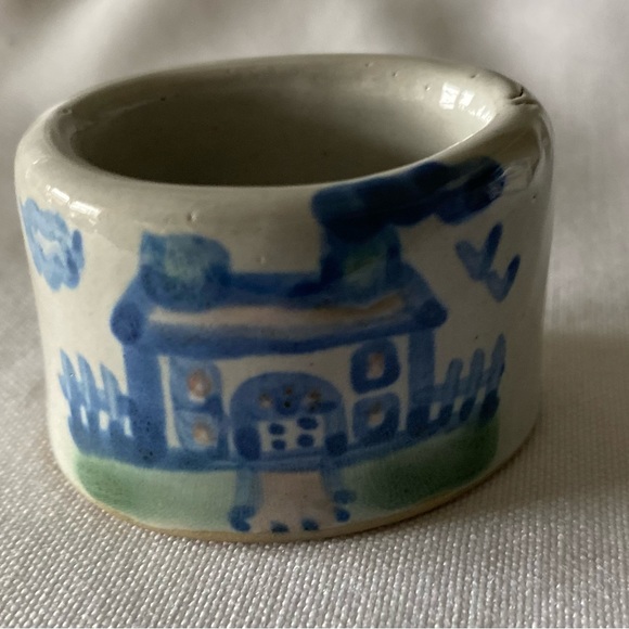 Vintage EUC M.A. Hadley Pottery Napkin Ring with Country Farm House Motif Signed - Picture 5 of 5